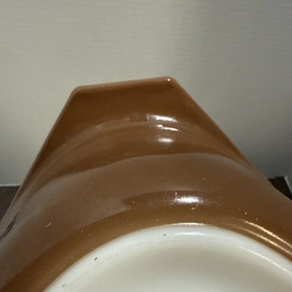 Vintage Pyrex 043 Woodland Brown 1.5 Qt Oval Casserole Dish No Lid USA